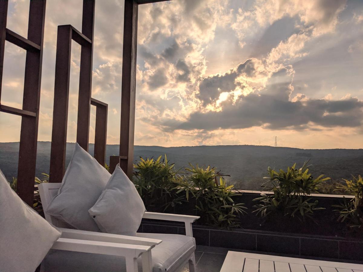 Leela Resort, The Exotic Boutique Hotel - Pure Veg Mahābaleshwar Eksteriør bilde