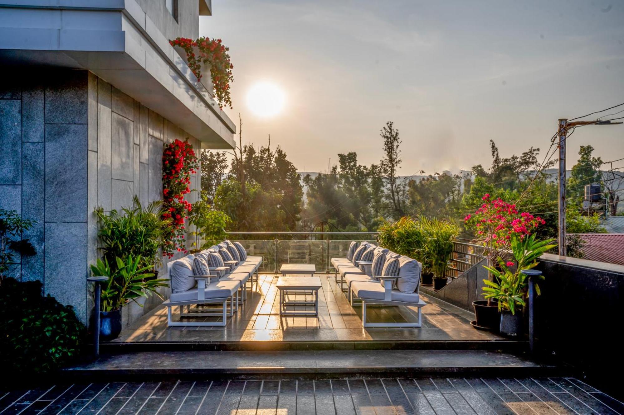 Leela Resort, The Exotic Boutique Hotel - Pure Veg Mahābaleshwar Eksteriør bilde