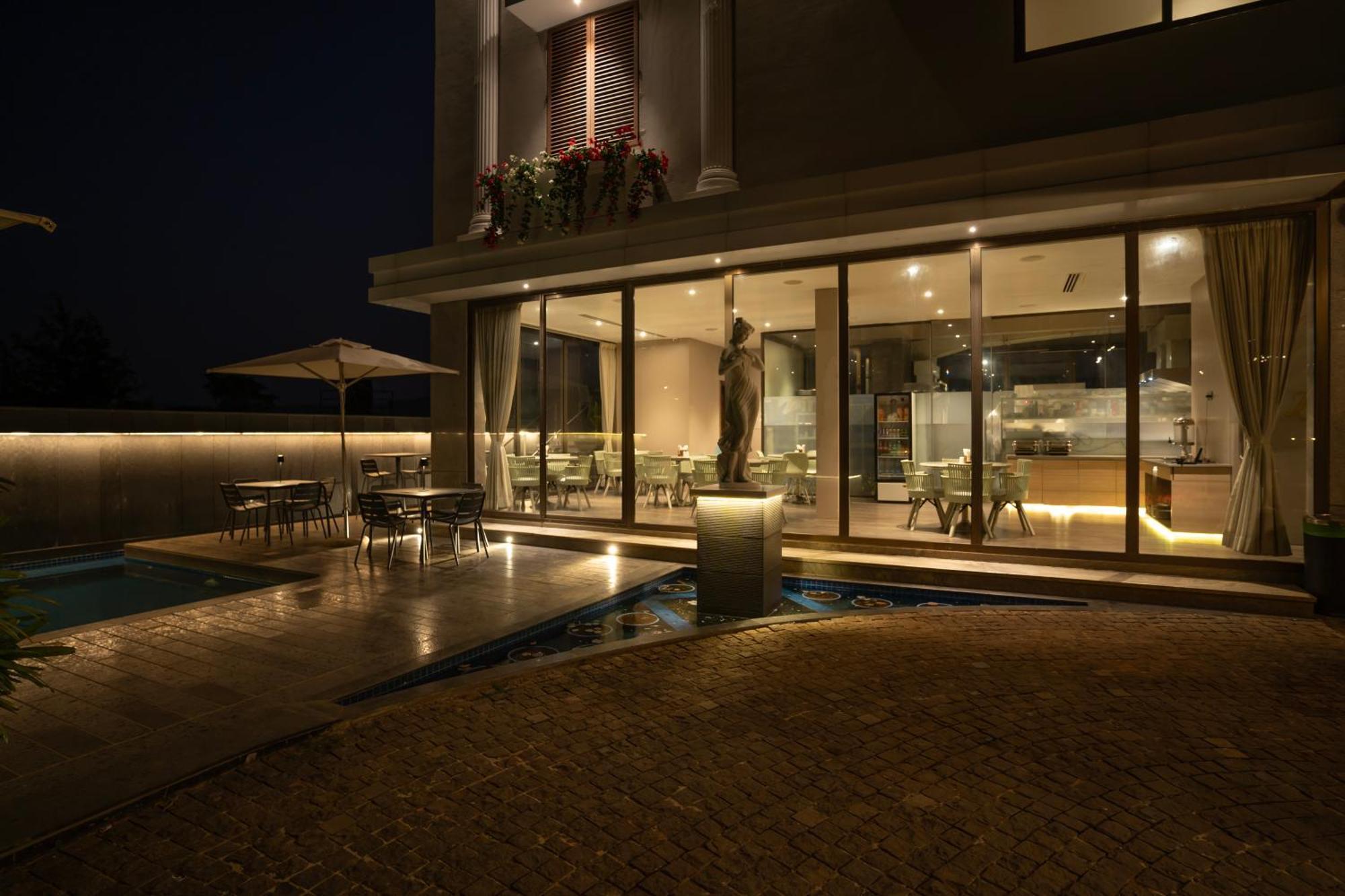 Leela Resort, The Exotic Boutique Hotel - Pure Veg Mahābaleshwar Eksteriør bilde